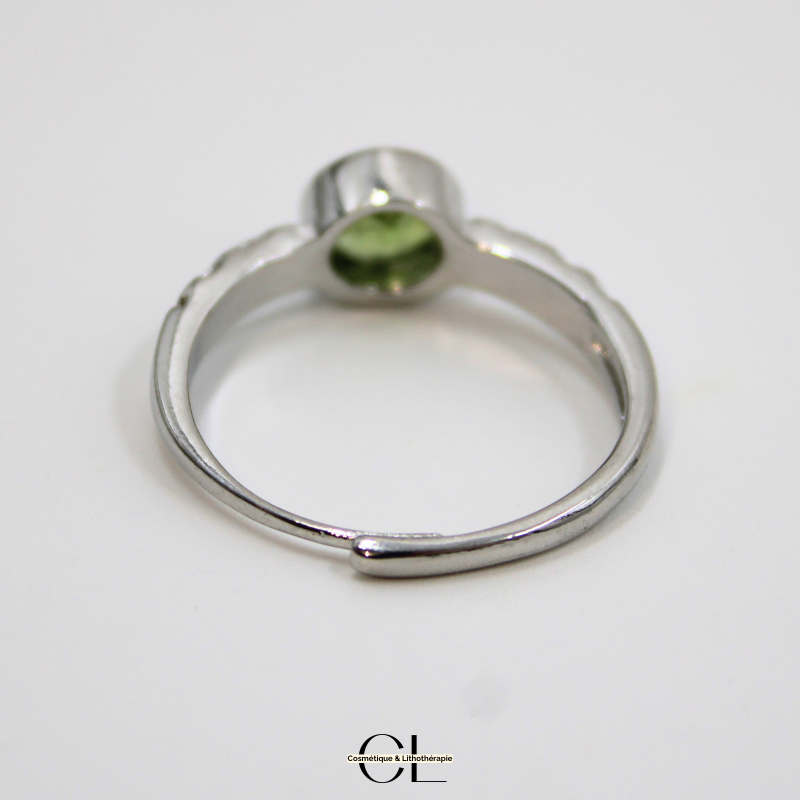 Bague en cuivre blanc ajustable facetté Péridot AA