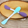 Spatule  brosse visage à double face violette